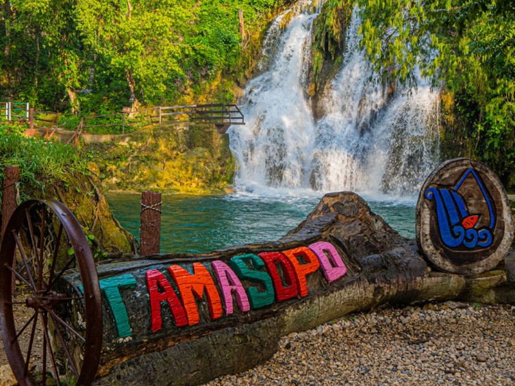 Llegada a las cascadas de Tamasopo en SLP